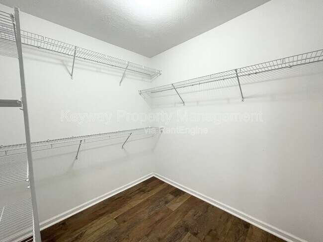 Building Photo - 1391 Watsonia Dr