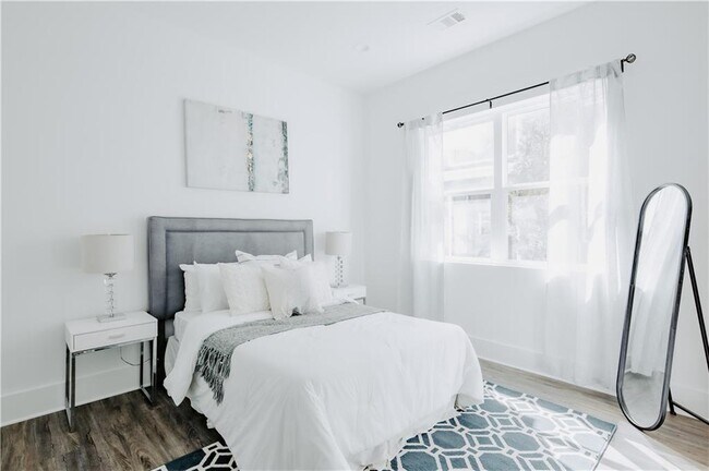 Building Photo - 117 Mayson Ave NE