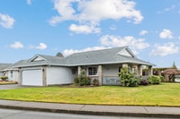 Building Photo - Single Level In Heart of Salmon Creek