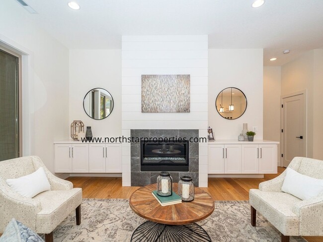 Building Photo - Tranquil Elevated Design in Tigard