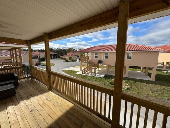 Building Photo - 10200 W Fishbowl Dr