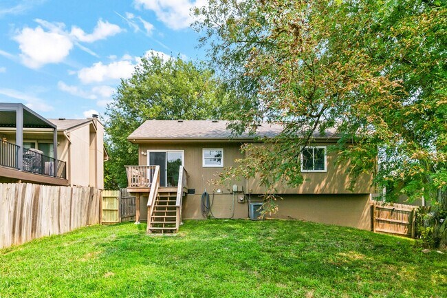 Building Photo - 5106 N 128th St