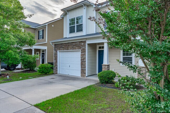 Building Photo - House in the desirable location of West Columbia