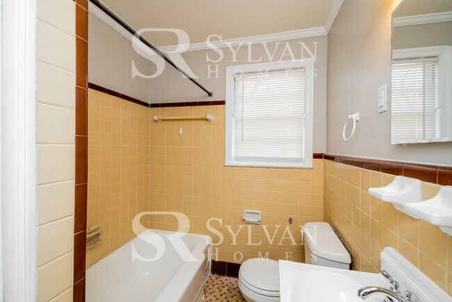 Building Photo - At Last, This Is What You Have Been Searching For!