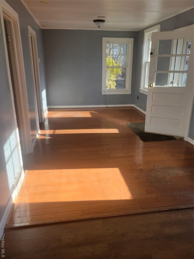 Building Photo - 181 Ulster Ave