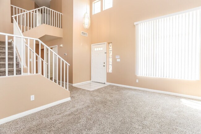 Building Photo - 1718 Rushing River Rd