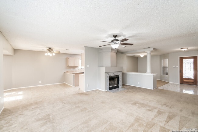Building Photo - 9614 Fern Crest