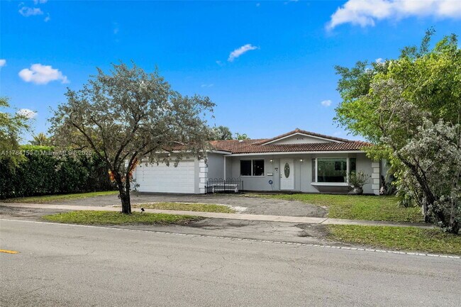 Primary Photo - 4306 Johnson St