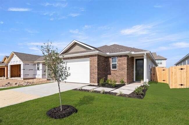 Building Photo - 1117 Yaupon Holly Dr