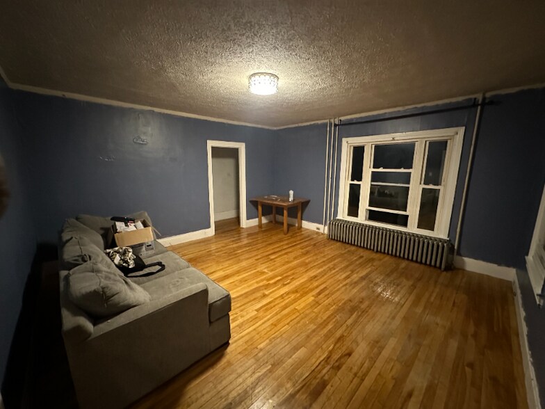 Building Photo - 8 Prescott St