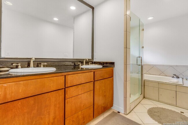 Building Photo - 724 Eventide Dr