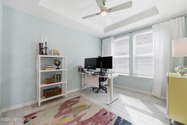 Building Photo - 11130 Town Vw Ct