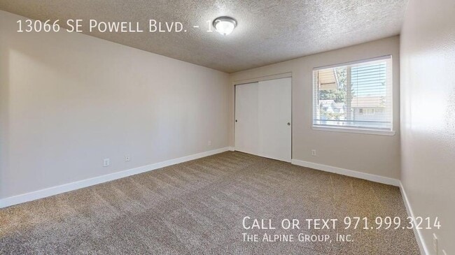 Building Photo - 13066 SE Powell Blvd