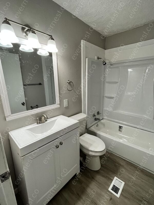 Building Photo - 445 Rockdale Dr