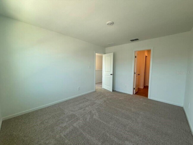 Building Photo - 2428 Bevel Ln