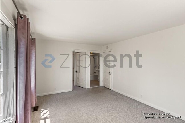 Building Photo - 632 Acacia Ln