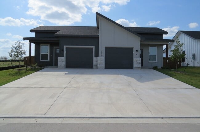 Primary Photo - 206 Riptide Rd