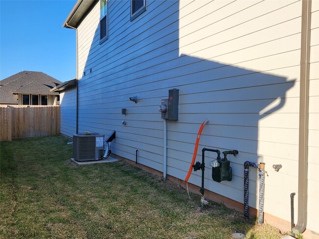 Building Photo - 30622 Wicklow Gdns Dr