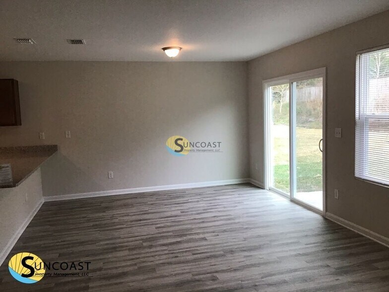 Building Photo - 7094 Plymouth Grove Ct