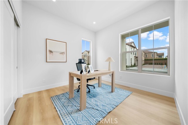 Building Photo - 119 Rimstone