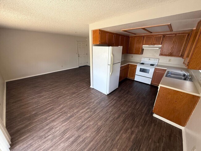 Building Photo - Alvarado Condos