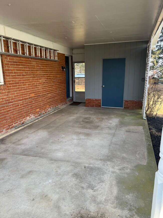 Carport and storage - 10804 Coffman Ave