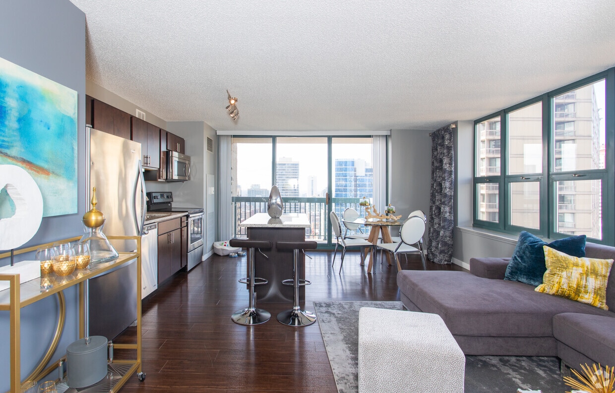 One Superior Place 1 W Superior St Chicago Il Apartment Finder