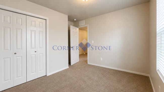 Building Photo - $500 OFF FIRST MONTHS RENT! MOVE IN TODAY!
