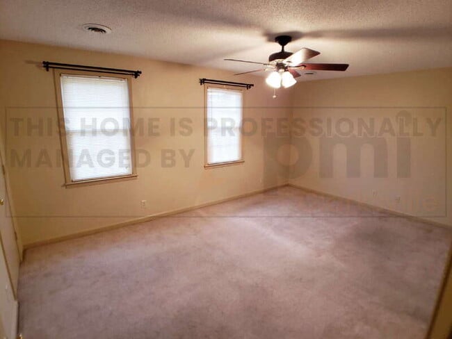 Building Photo - 3046 Woody Ln