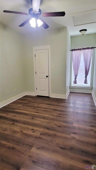 Building Photo - 40485 Sage Field Ct