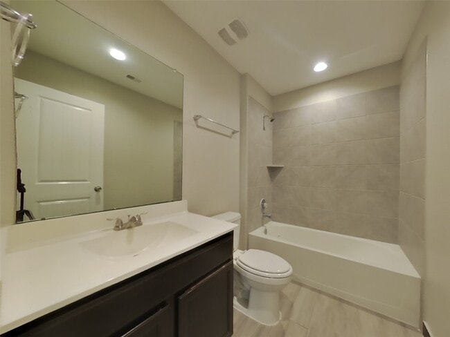 Building Photo - 8523 Aster Gln Wy