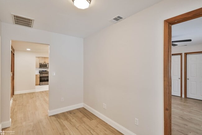 Building Photo - Charming Newly Renovated Ranch-Style Home for Rent in the Desirable East Penn School District