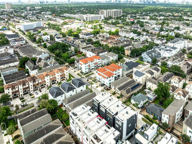 Building Photo - 1520 Malone St