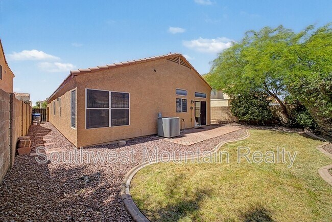 Building Photo - 649 S Banning