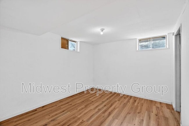 Building Photo - 8280 Frost Ave