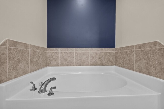 Building Photo - Welcome to Wynbrookee Lane!