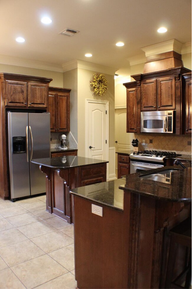 Building Photo - Rental in Gated Community