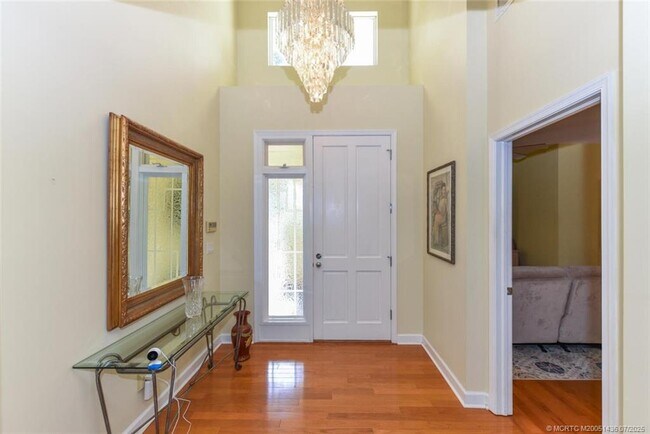 Building Photo - 3510 SE Cambridge Dr