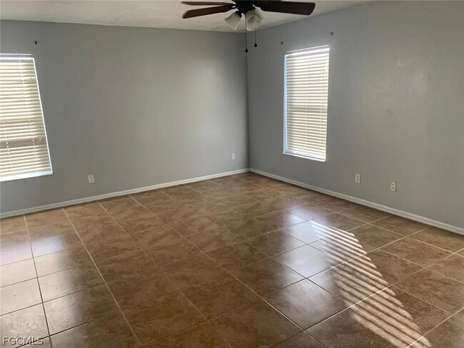 Building Photo - 30 NE 24th Terrace