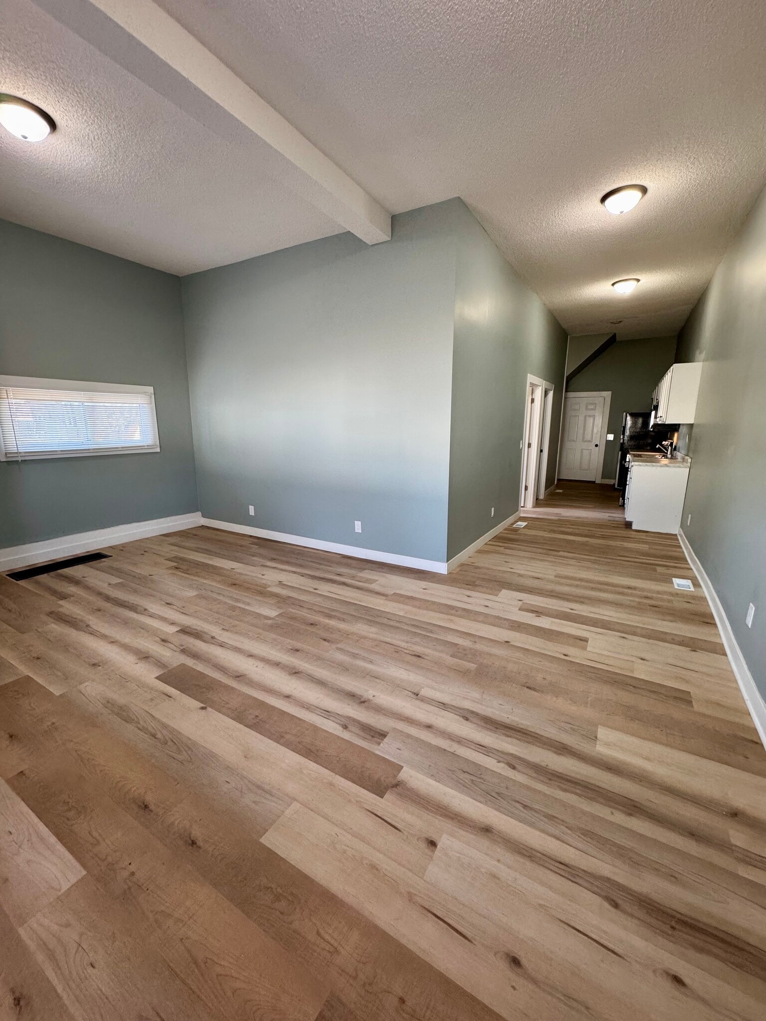 Building Photo - 627 N Division St