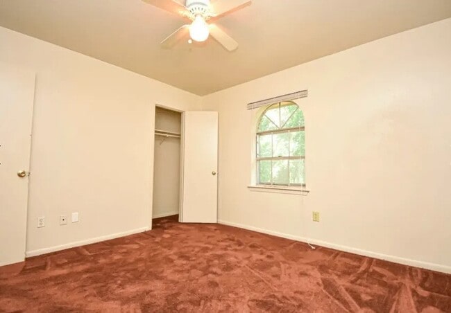 Building Photo - 20598 Pine Island Rd