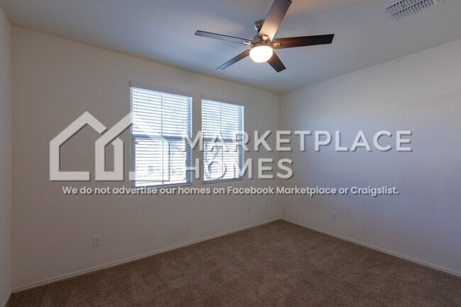 Building Photo - 5309 S 18th Pl