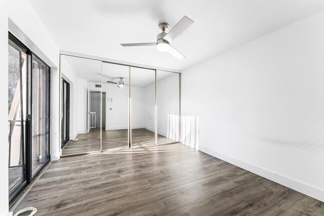 Building Photo - 1700 Embassy Dr