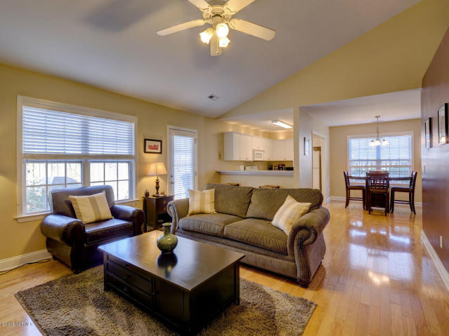 Building Photo - Wedgewood at Lanvale lovely home with 4th ...