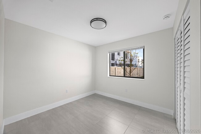 Building Photo - 1181 NW 66th St