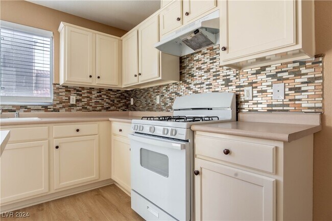 Building Photo - 8911 Skyline Peak Ct