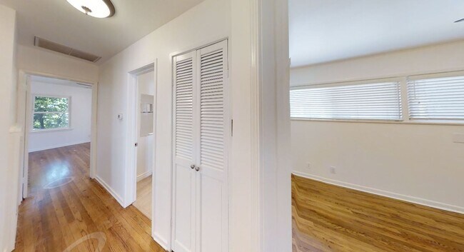 Building Photo - 3758 Tuller Ave