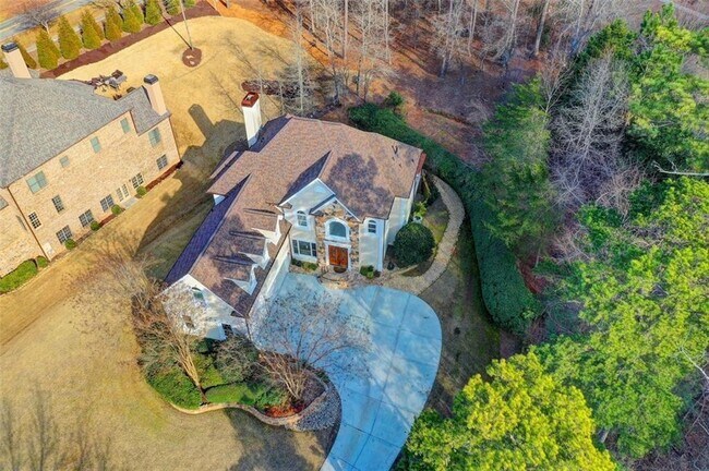 Building Photo - 6709 Wooded Cove Ct