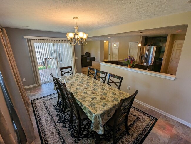 Building Photo - Beautiful 4 Bedroom Home in Amherst Schools.