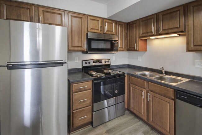 Building Photo - 143 Stonewall Creek Dr